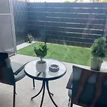 Oasis Of Energy - Modern With Terrace & Free Parking Apartmán